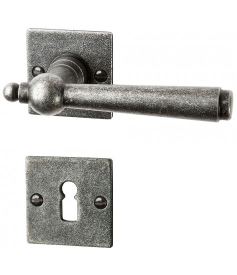 Rosettengarnitur aus Schmiedeeisen